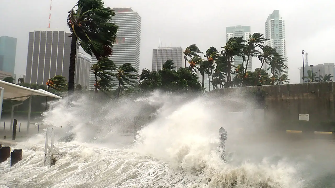 How-credit-cards-help-prepare-for-natural-disasters